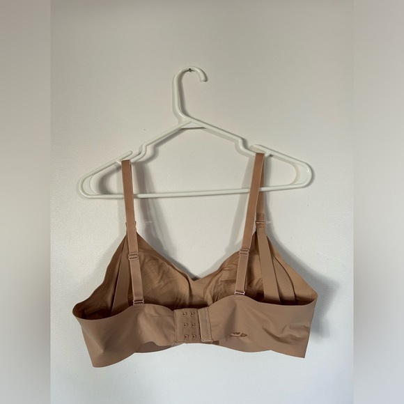 Knix Nursing Bra Size 5 Beige Padded V-Neck Wireless Easy Clips - Picture 5 of 7